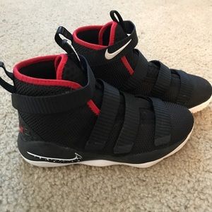 LeBron James Nike Soldier Eleven